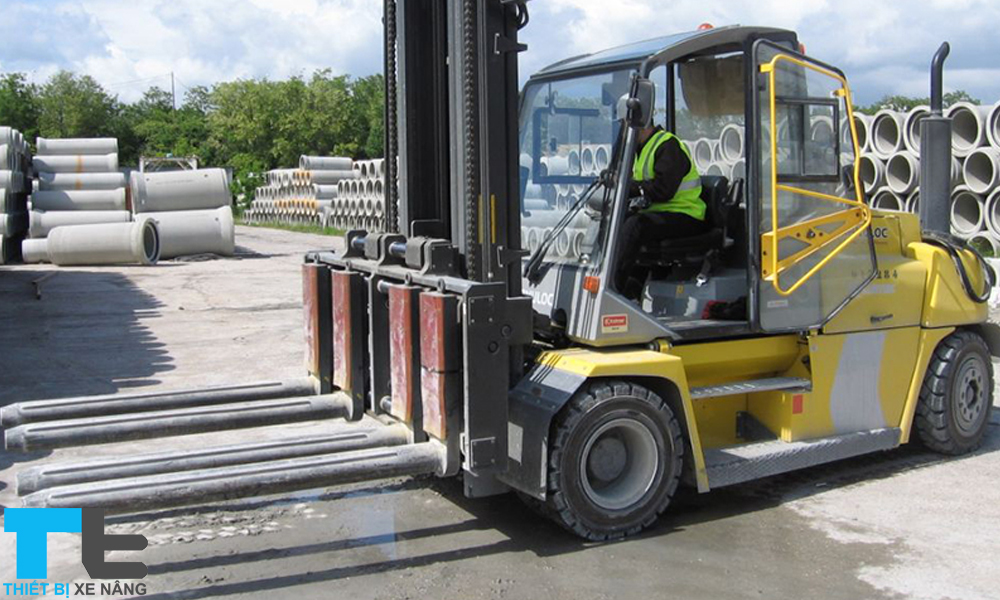 Càng nâng ống bê tông